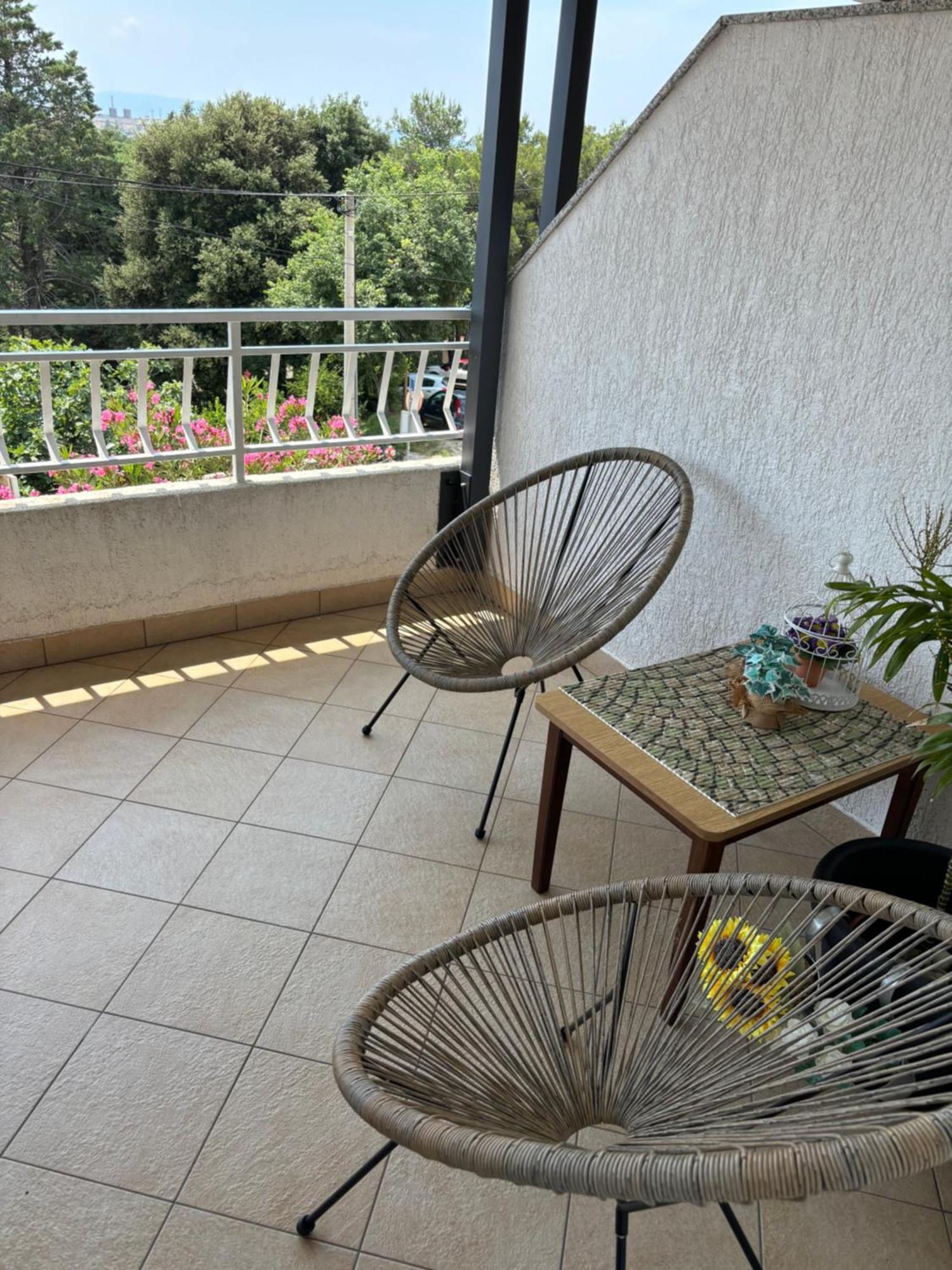 Apartment Jasna B Omisalj Exterior photo